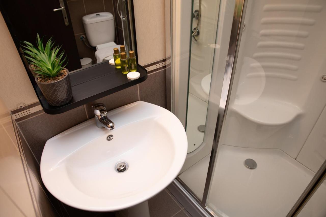 Nobel: Premium Two-Room Apartment In Bucharest'S City Center! Екстер'єр фото