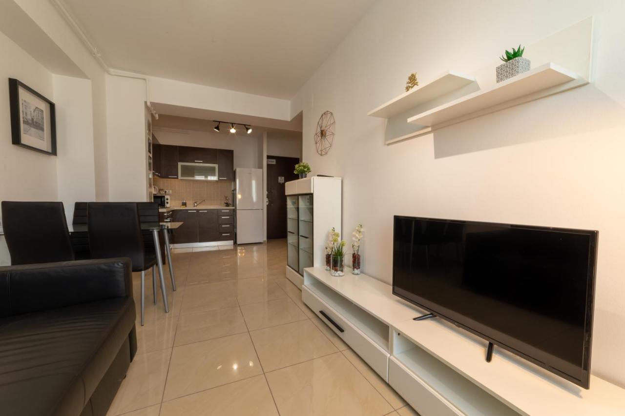 Nobel: Premium Two-Room Apartment In Bucharest'S City Center! Екстер'єр фото