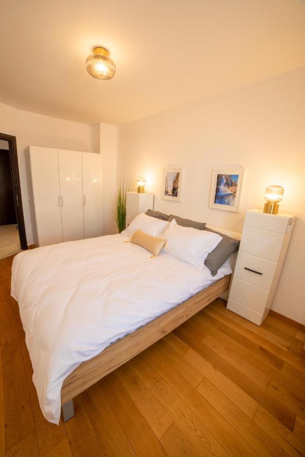 Nobel: Premium Two-Room Apartment In Bucharest'S City Center! Екстер'єр фото