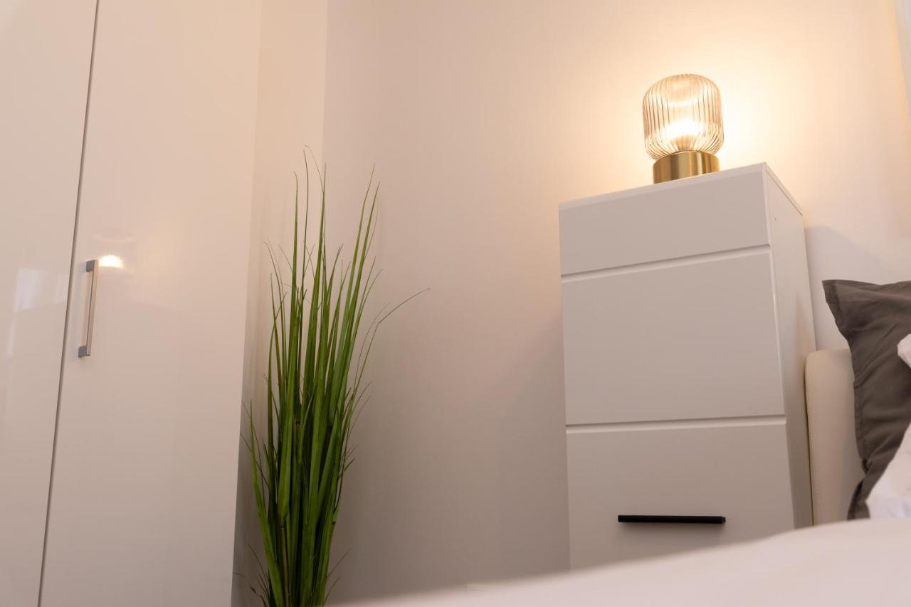 Nobel: Premium Two-Room Apartment In Bucharest'S City Center! Екстер'єр фото